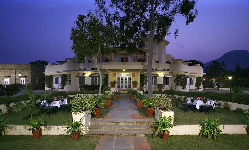 Shikarbadi Hotel - By The Lake Heritage By Hrh Group Of Hotels Udaipur