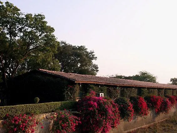 Shikarbadi Hotel - By The Lake Heritage By Hrh Group Of Hotels Udajpur
